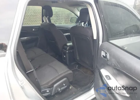 2014 Dodge Journey Sxt z USA, uszkodzony, nr VIN 3C4PDCBG0ET192058